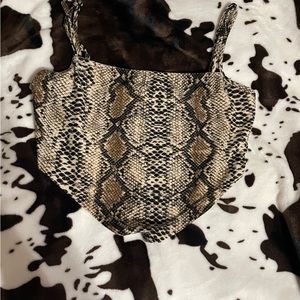 Snakeprint Crop top